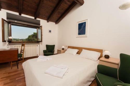Green Ring Apartment