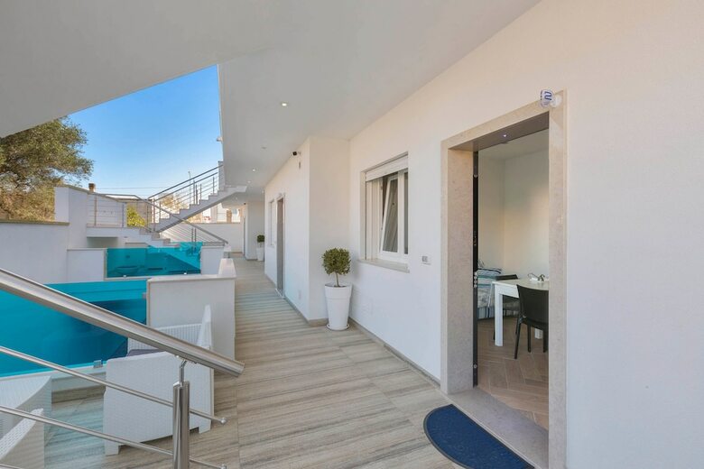 Absolute Suite Apartments