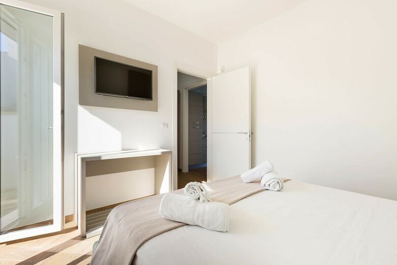 Absolute Suite Apartments