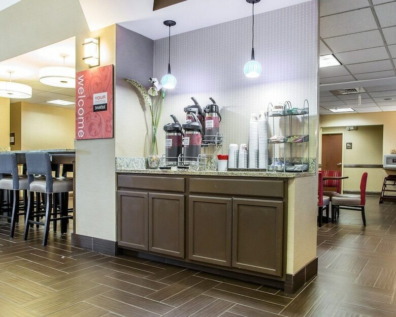 Hotel Comfort Suites