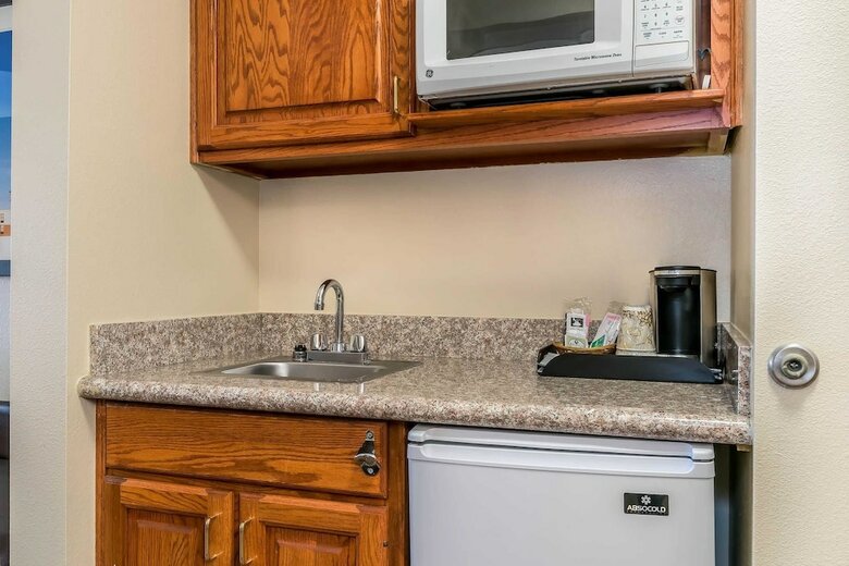 Hotel Comfort Suites