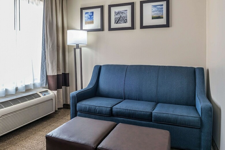 Hotel Comfort Suites