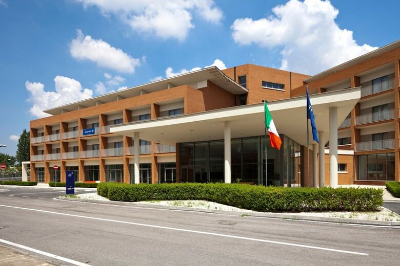Hotel Tulip Inn Naples Airport