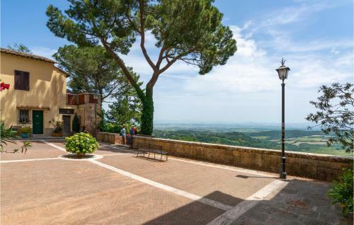 Four-bedroom Apartment In Montepulciano (si)