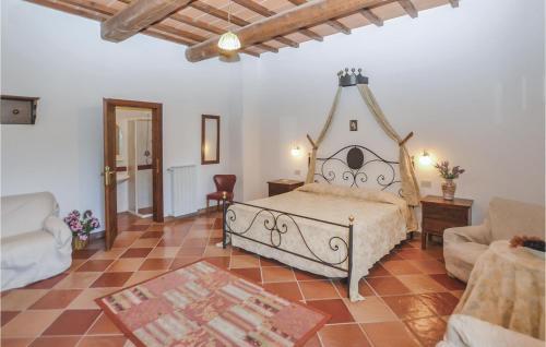 Four-bedroom Apartment In Montepulciano (si)