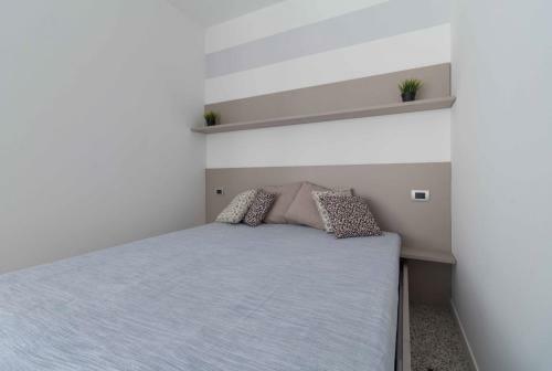 Twin Apartments