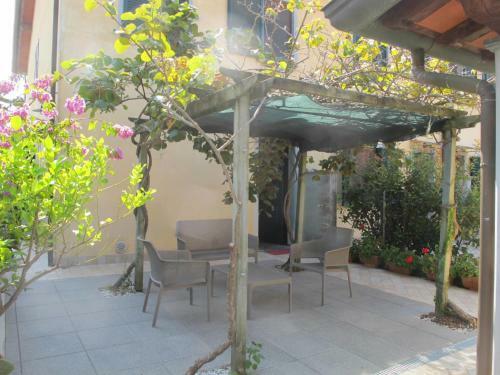 Locazione Turistica Casa Manuel (lia150)