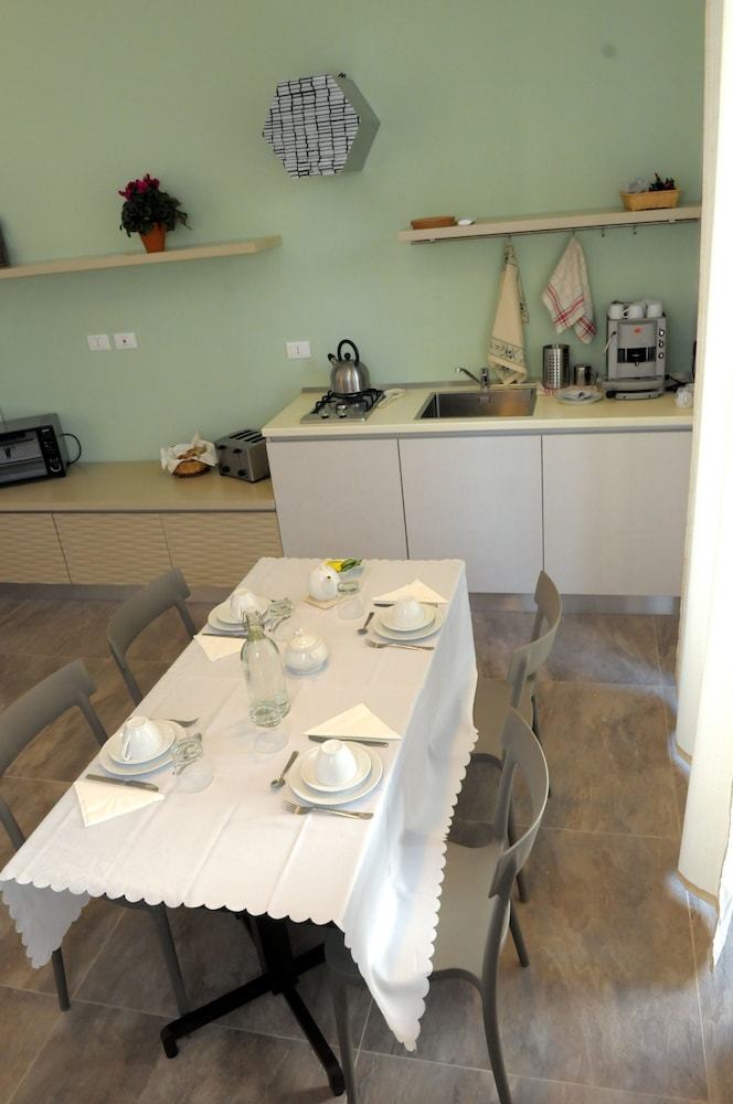 Hostal Della Torre Rooms