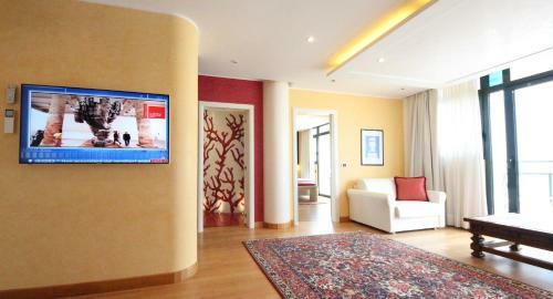 Ruhl Beach Hotel & Suites