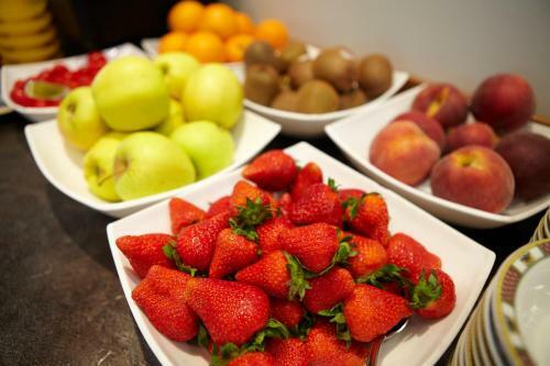 Ruhl Beach Hotel & Suites