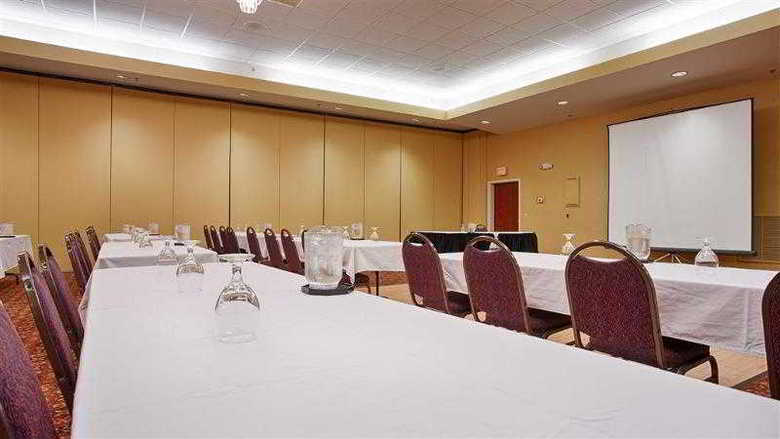 Best Western Plus Trail Lodge Hotel & Suites