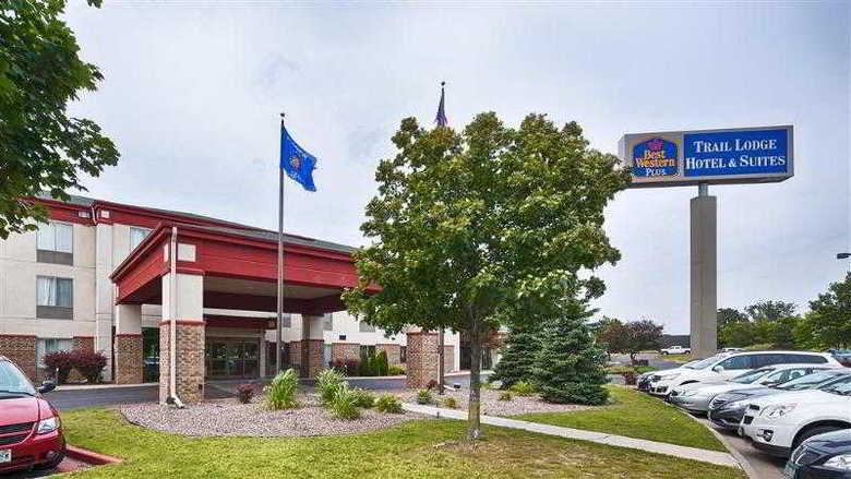Best Western Plus Trail Lodge Hotel & Suites