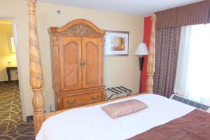 Best Western Plus Trail Lodge Hotel & Suites