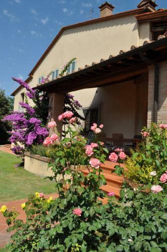 Iano Villa Sleeps 24 Pool Air Con Wifi
