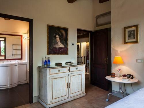 Campoleone Villa Sleeps 8 Pool Air Con Wifi
