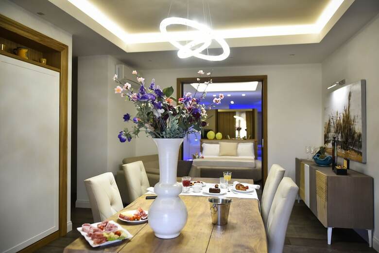 Bed & Breakfast Kete Deluxe Rooms