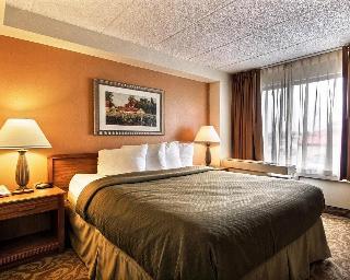 Hotel Quality Suites Milwaukee Airport
