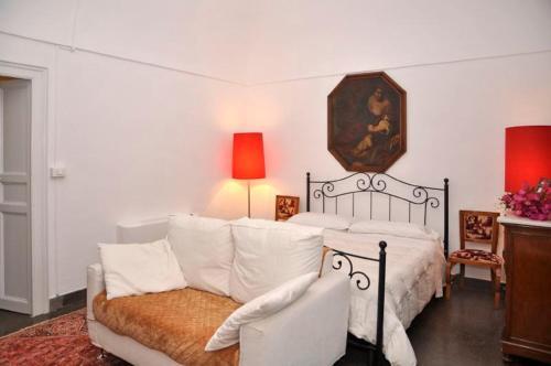 Marina Di Ragusa Villa Sleeps 20 Air Con
