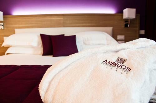 Hotel Ambruosi Village Resort & Spa