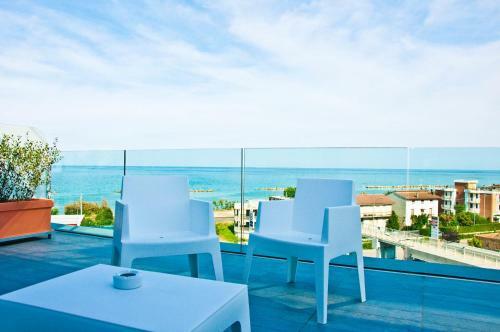 Hotel Ambruosi Village Resort & Spa