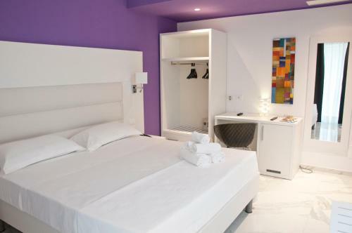 Hotel Ambruosi Village Resort & Spa
