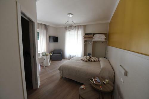 Hostal Nicola's Luxury Rooms