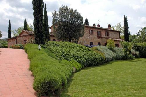 Montaione Apartment Sleeps 8