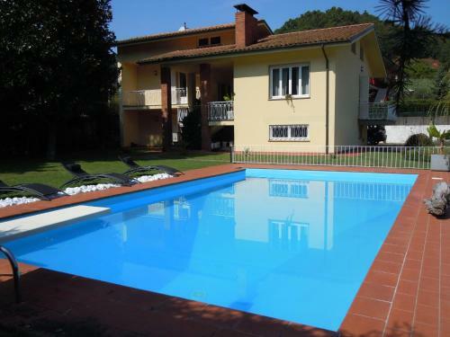 Villa D And P