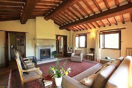 Monterchi Villa Sleeps 8 Pool Air Con Wifi