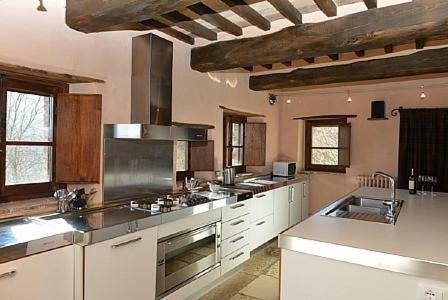Monterchi Villa Sleeps 8 Pool Air Con Wifi