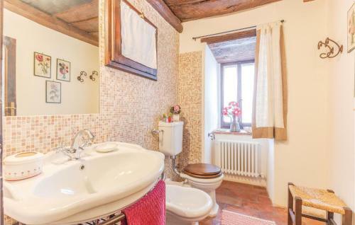 Two-bedroom Apartment In Montepetriolo -pg-