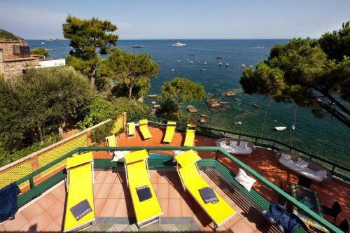 Marina Del Cantone Villa Sleeps 8 Pool Air Con Wifi