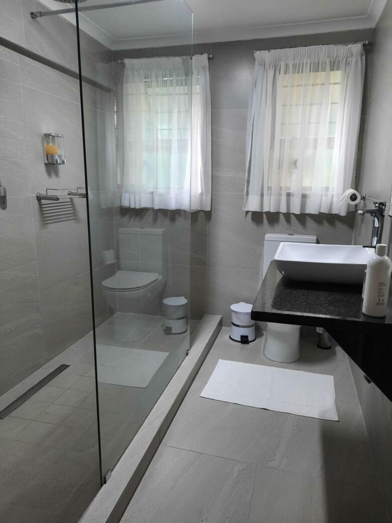 Hostal St. Lucia Wetlands Guest House