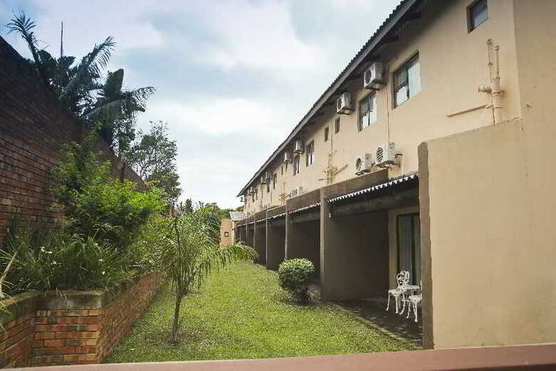 Elephant Lake Hotel