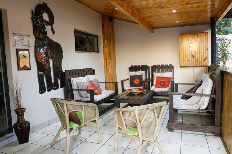 Elephant Lake Hotel