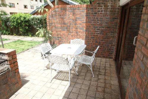 Flamingo Holiday Apartments