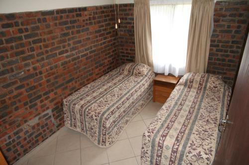 Flamingo Holiday Apartments