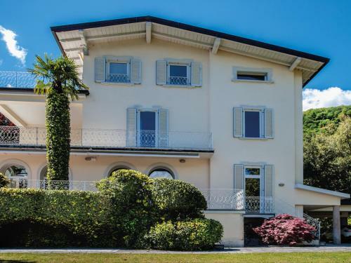 Oliveto Lario Villa Sleeps 14 Pool Air Con Wifi