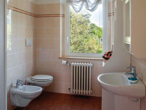 Oliveto Lario Villa Sleeps 14 Pool Air Con Wifi