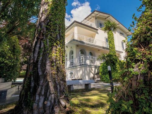 Oliveto Lario Villa Sleeps 14 Pool Air Con Wifi