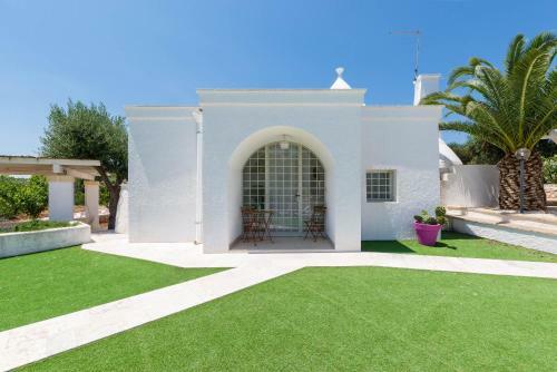 Charming Villas With Pool In Valle D'itria