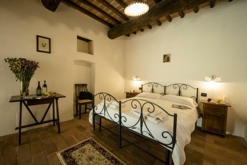 Palazzuolo Sul Senio Villa Sleeps 14 Pool