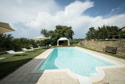 Palazzuolo Sul Senio Villa Sleeps 14 Pool
