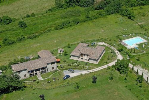 Passignano Sul Trasimeno Apartment Sleeps 4 Pool
