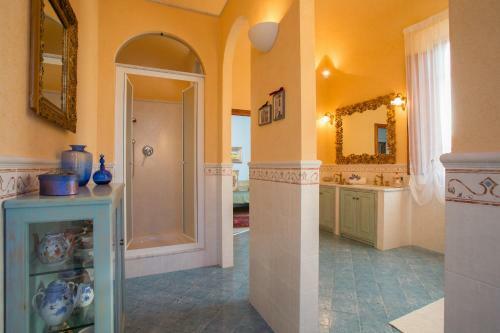 Fabbrica Villa Sleeps 10 Pool Air Con Wifi