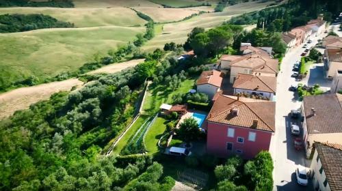 Fabbrica Villa Sleeps 10 Pool Air Con Wifi
