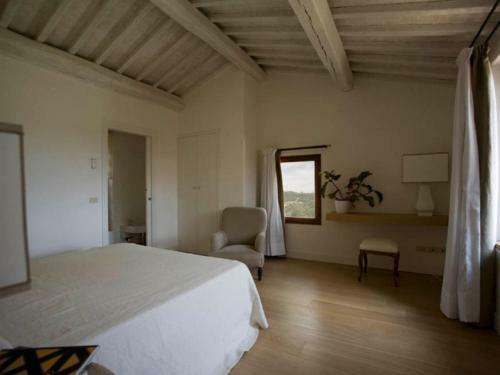 Petrognano Villa Sleeps 16 Pool Air Con Wifi