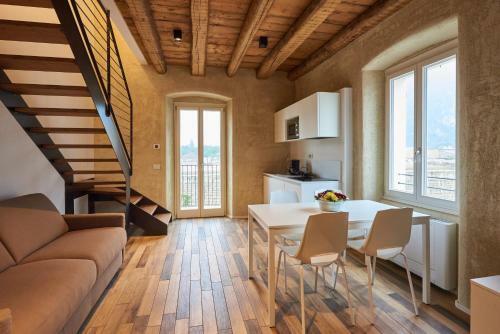 Hostal Albola Suite Holiday Apartments