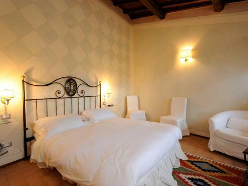 Two-bedroom Apartment In Scheggino I