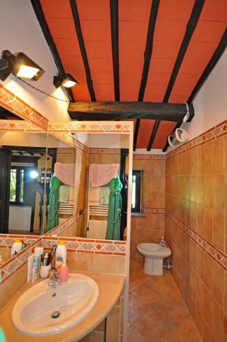 Torre San Severo Villa Sleeps 9 Pool Wifi